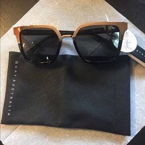 Quay sunglasses NWT